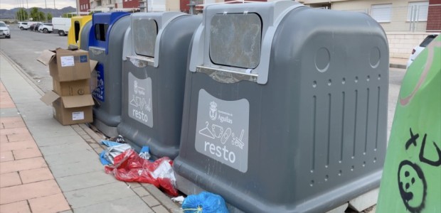 Populares Águilas celebra que por fin se ponga en marcha un plan de limpieza de choque en las calles de la localidad