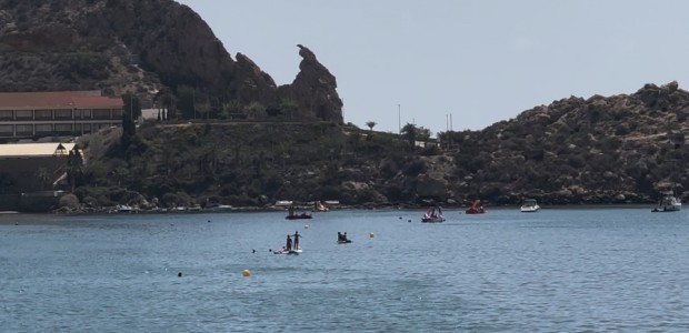 García: “El PSOE vuelve a olvidarse de instalar los canales de nado en las playas de Águilas"