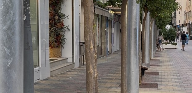 Zaragoza: “Los postes para la instalación de toldos en Conde de Aranda están generando un clima muy negativo entre comercios y vecinos"
