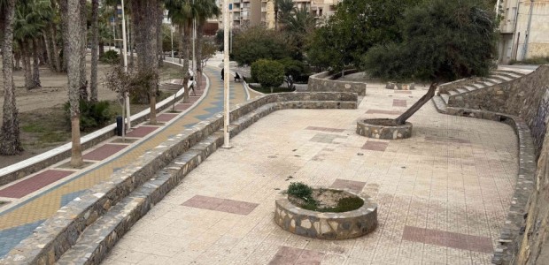 El Partido Popular exige al Gobierno socialista de Águilas actuar de inmediato para recuperar el Paseo de La Colonia